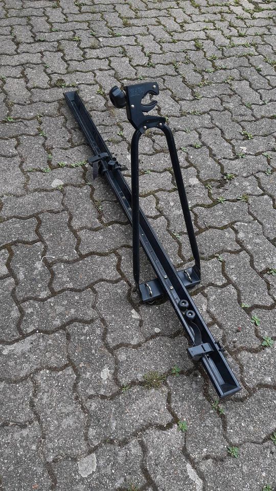 Fahrradhalter Thule 1090-09 für Autdachträger in Hannover