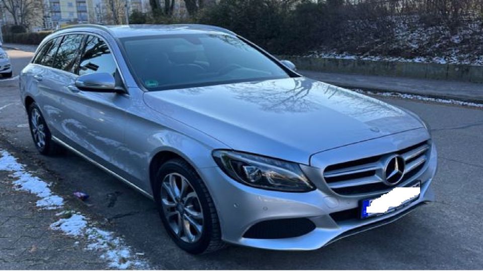 Mercedes W205 Ersatzteile, Schlacht Fahrzeug in Schwelm