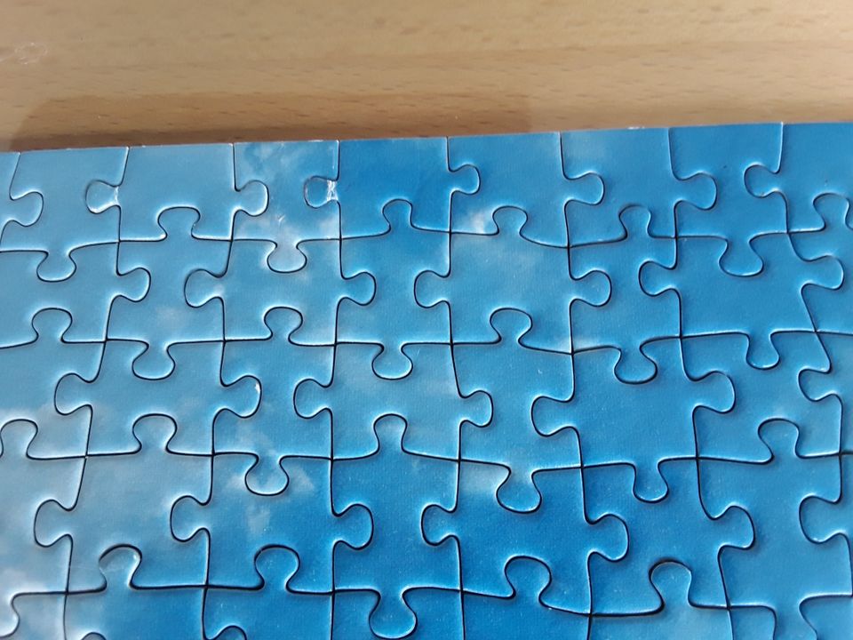 Puzzle , 2000 Teile von Ravensburger zu verschenken in Marienheide