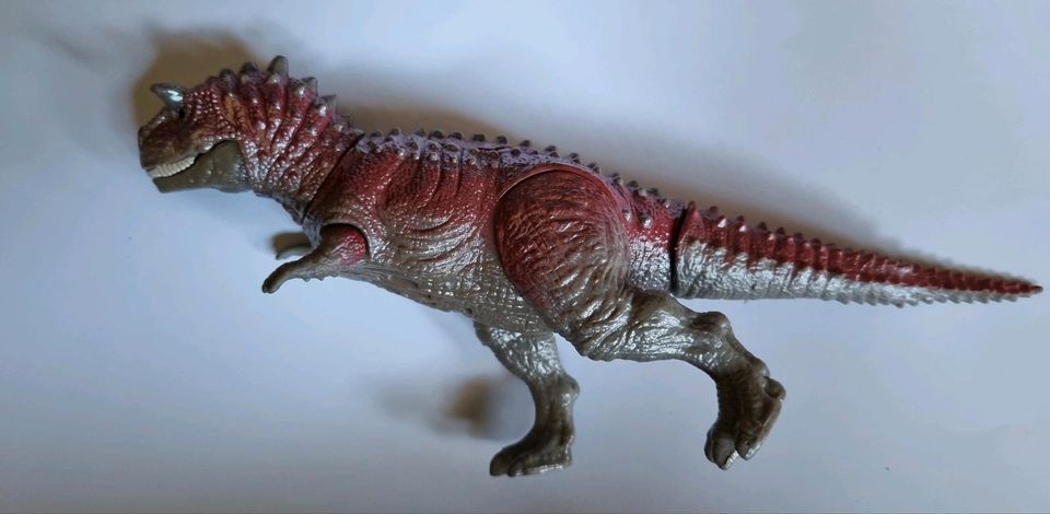 Disney Dinosaurier Carnotaurus mit Funktionen in Treffurt