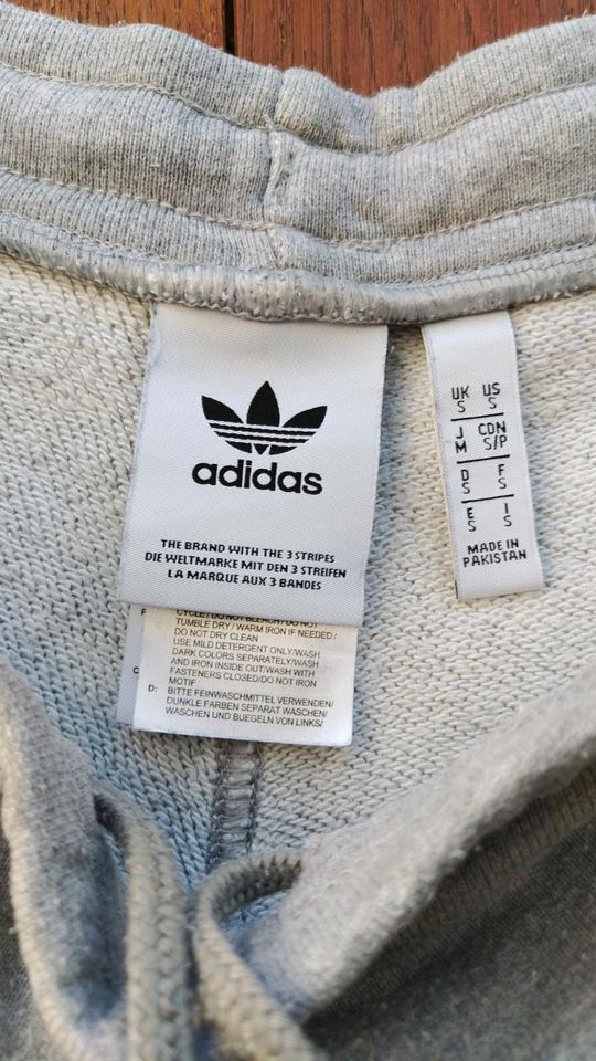 Adidas Adicolor Drei-Streifen Shorts S/M Herren grau Originals in München