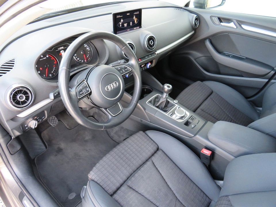 Audi A3 Sportback 1.4 TSI Ambition/Bi-XENON-LED/NAVI in Kolbermoor