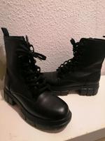 Stiefeletten Esprit Gr. 38 schwarz leder 1-2 x getragen Berlin - Köpenick Vorschau