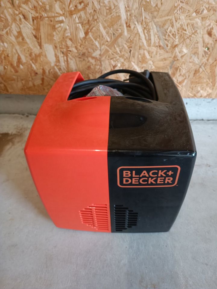 Tragbarer Kompressor Cubo von Black & Decker in Lich