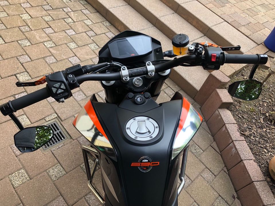 KTM 690 Duke R *Akrapovic* in Steinweiler Pfalz