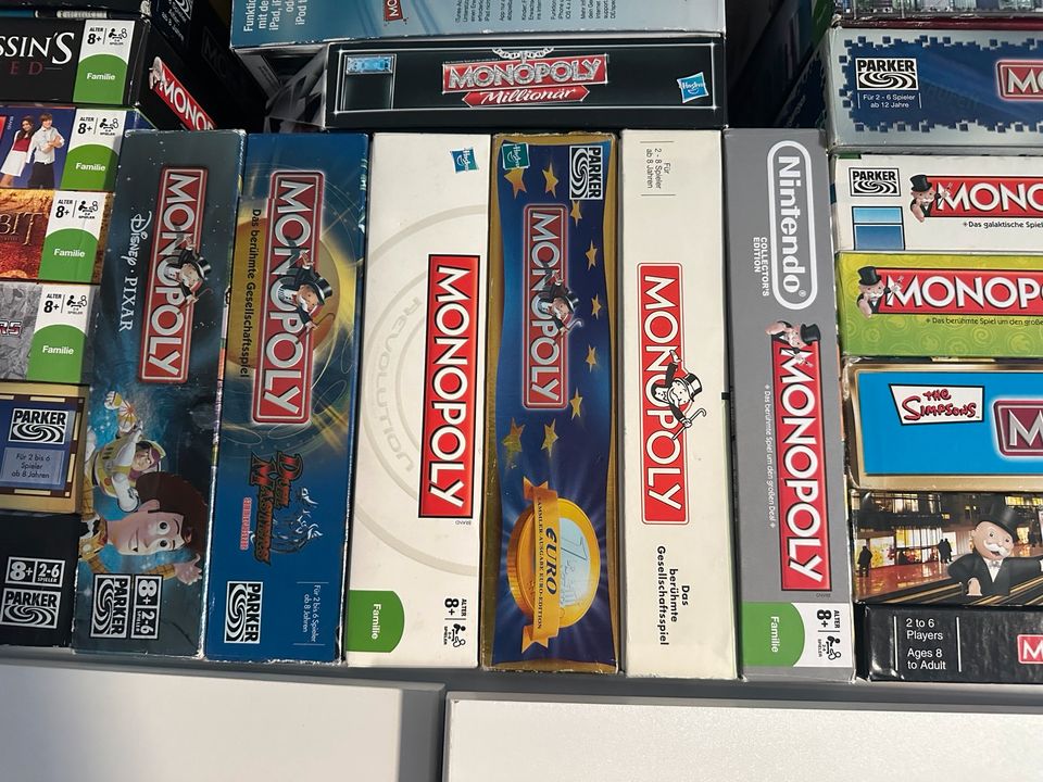 Monopoly Sammlung - super Zustand und alle vollständig in Markranstädt