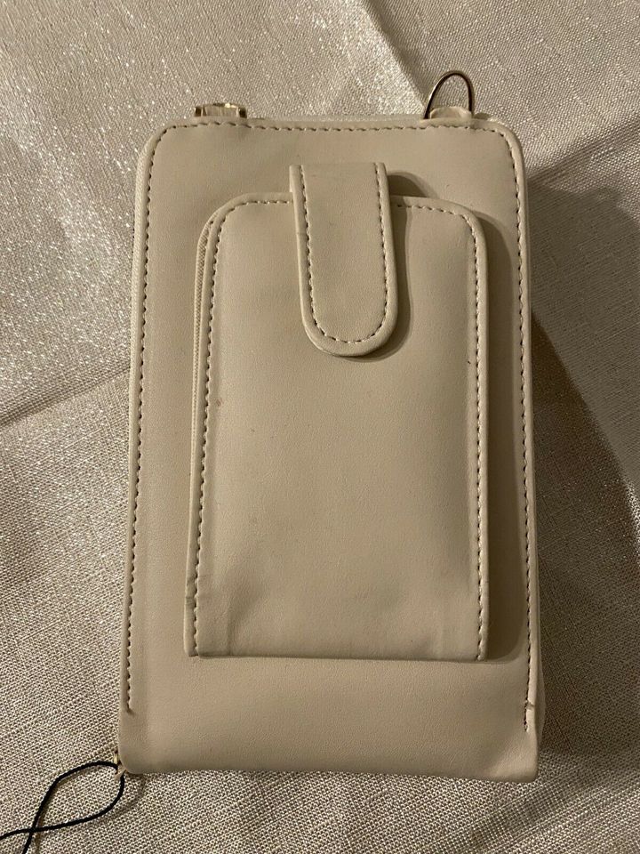 Damen Tasche mit Handyfach und Kartenfach in Marl