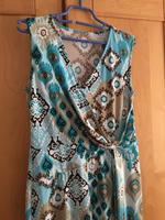 Kleid Sommer Gr. M figurbetont tolle Farbkombination HEUTE NUR 8€ Baden-Württemberg - Bonndorf Vorschau