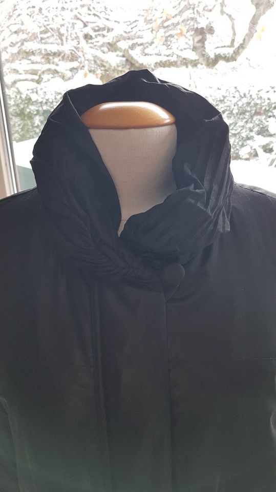 Schöne Vintage Winterjacke in schwarz in Größe 36 aus den 80 er J in Albstadt