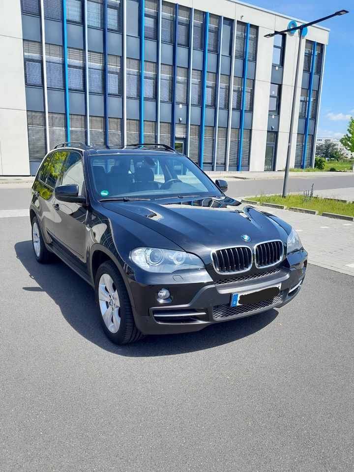 BMW X5 xDrive30d*1.Hd+BMW*Leder*Sportpaket*GSD in Bonn
