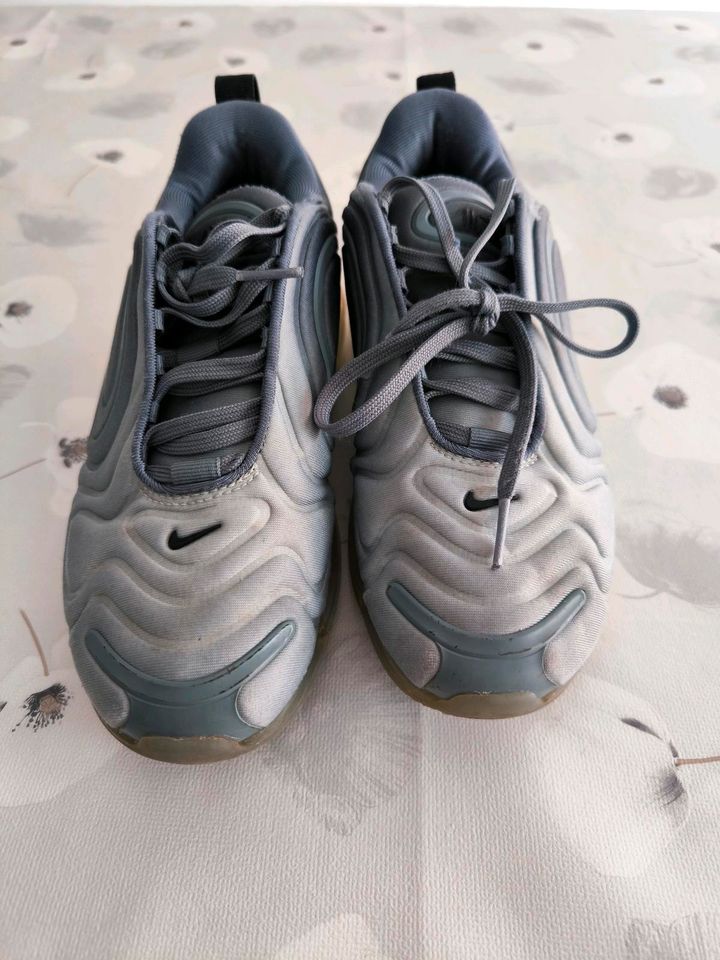 Nike Air Max 720 Grau gr. 36 in Backnang