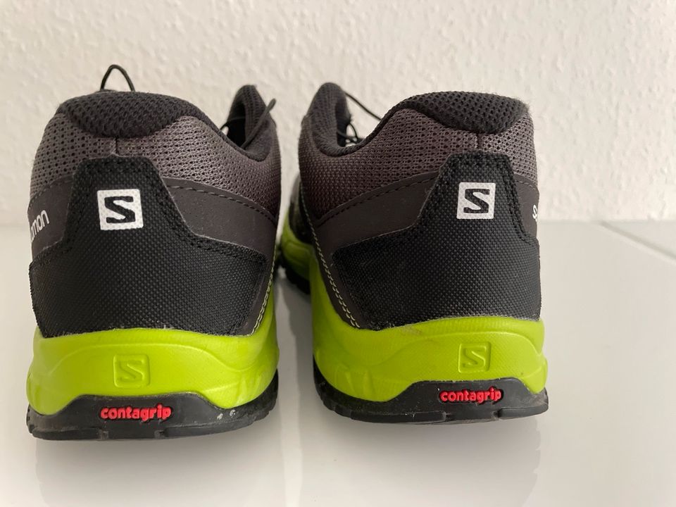 Salomon Outdoor Schuhe Gr 38 wie NEU in Winterberg