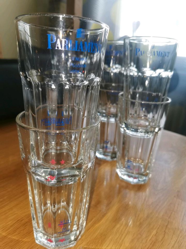 8x Glas Parlament Vodka Longdrinks Gläser in Gründau