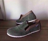 Slipper von Birkenstock - Stoff / Größe 41 schmal / Schuhe Sachsen-Anhalt - Dessau-Roßlau Vorschau