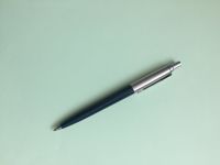 Parker Jotter Classic   Kugelschreiber   Blau-Silber Niedersachsen - Osten Oste Vorschau