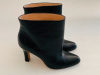 Manolo Blahnik Stiefeletten  Khomotori Leder Schwarz Gr.36 Baden-Württemberg - Mühlhausen Vorschau