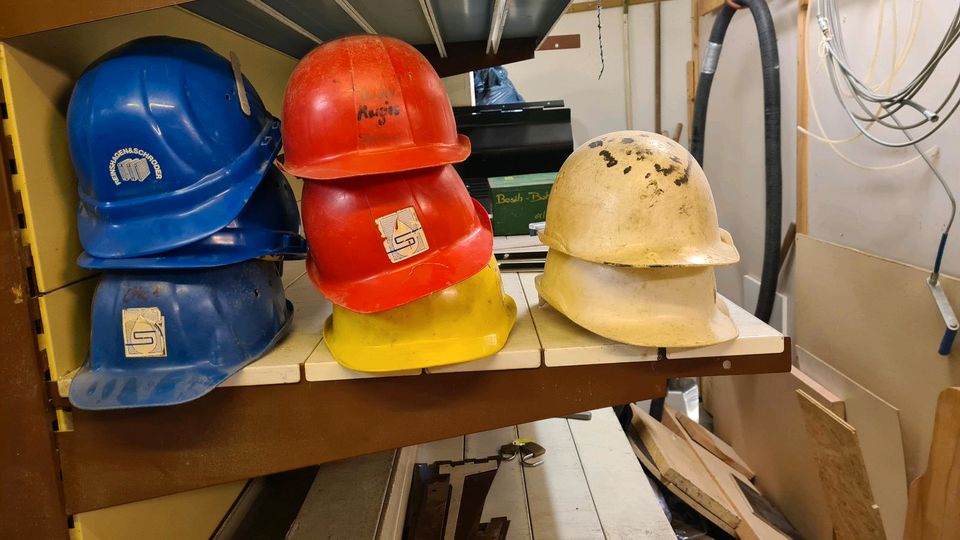 Baustellenhelm Helm Sturzhelm Sicherheitskleidung Arbeutskleidung in Remscheid