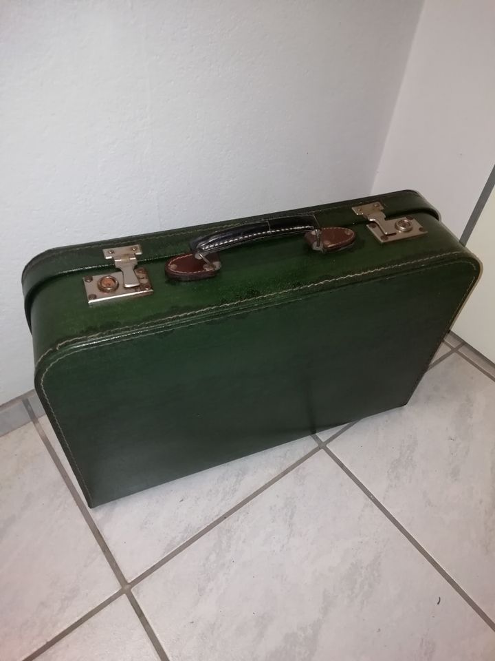 Vintage Original Reisekoffer aus Hartpappe beschichtet in Berlin