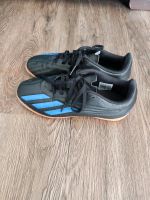 Fußballschuhe Adidas Gr. 35, Kinder, Hallenschuhe Hessen - Kassel Vorschau