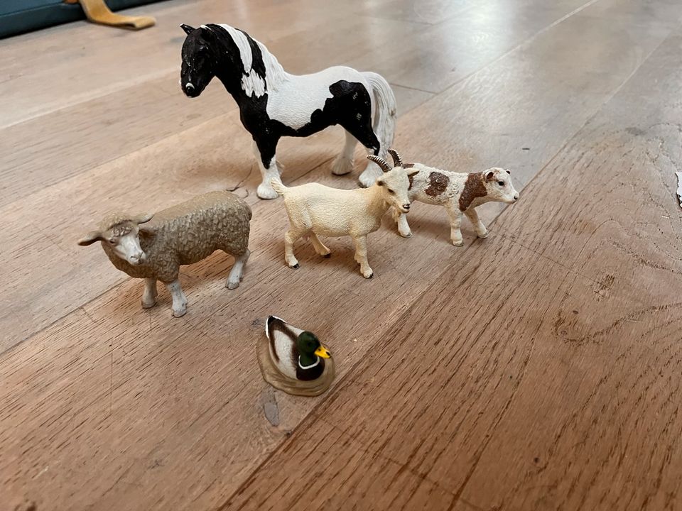 Schleich Tiere Bauernhof Kuh und Kalb in Köln