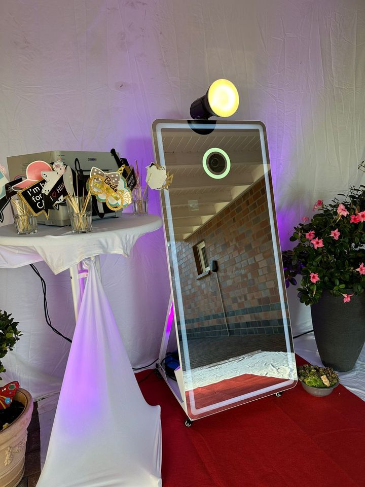 Fotospiegel für Hochzeit mieten | Magic Mirror Fotobox mit Sofortdruck | Event, Geburtstag & Party Photobooth Vermietung mit Drucker in Emsdetten