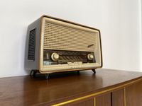 WMK Stilvolles und funktionierendes Mid-Century Radio Typ Sultan 20 200 von Blaupunkt - Rundfunkempfänger Musiktruhe Retro 50er 60er - Lieferung möglich Friedrichshain-Kreuzberg - Friedrichshain Vorschau