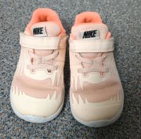 Nike Turnschuhe Gr.25 Nordrhein-Westfalen - Velbert Vorschau