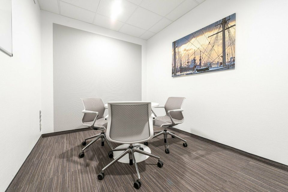 Privater Büroraum für 3 Personen in Regus Chilehaus in Hamburg