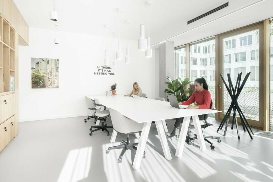 Wunderschön eingerichtete Büroräume für 2 Personen in Spaces Kennedydamm in Düsseldorf