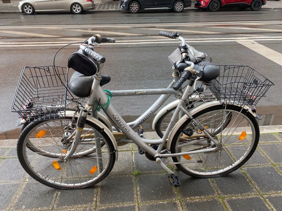 2 Fahrräder zu verkaufen in Schwabach