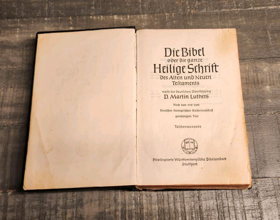 Die heilige Schrift, Die Bibel, alt in Schnakenbek