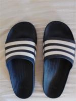 Adiletten Blau Größe 9 Sandalen Slipper Adidas Badeschuhe Bayern - Kirchheim Ufr Vorschau