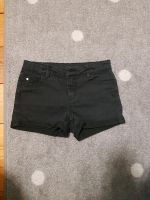 Shorts Gr. 140 schwarz Niedersachsen - Burgwedel Vorschau