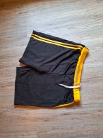 Hose mit Sports mit den Farben Gelb schwarz Sachsen - Neustadt Vorschau