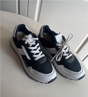 Sneaker Schuhe Michael Kors schwarz/weiß Gr. 38 wie neu Bayern - Abensberg Vorschau