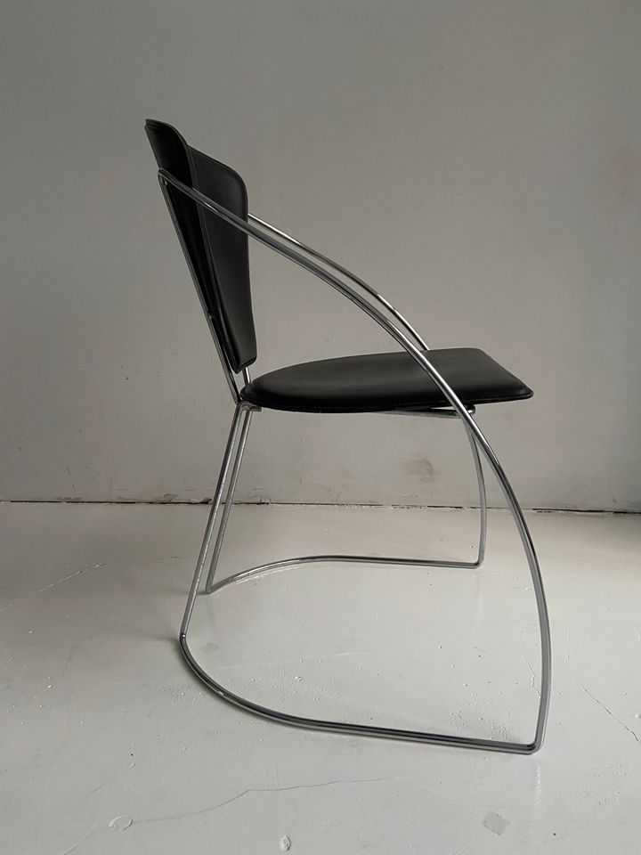Italienischer Stuhl Leder Schwarz Arrben Vintage Art Deco 1980er in Berlin