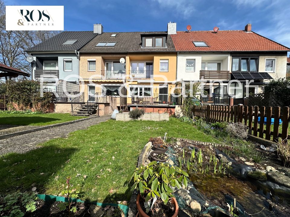 Modernes Wohnen im grünen Vorort:  Gepflegtes Reihenhaus in Godshorn in Langenhagen