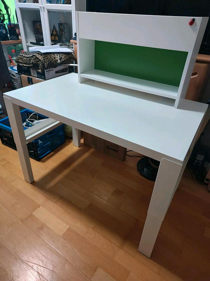 Ikea Schreibtisch Kinder höhenverstellbar in Schönebeck (Elbe)