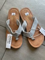 S. Oliver FlipFlops neu mit Etikett Größe 36 Sachsen-Anhalt - Weißandt-Gölzau Vorschau