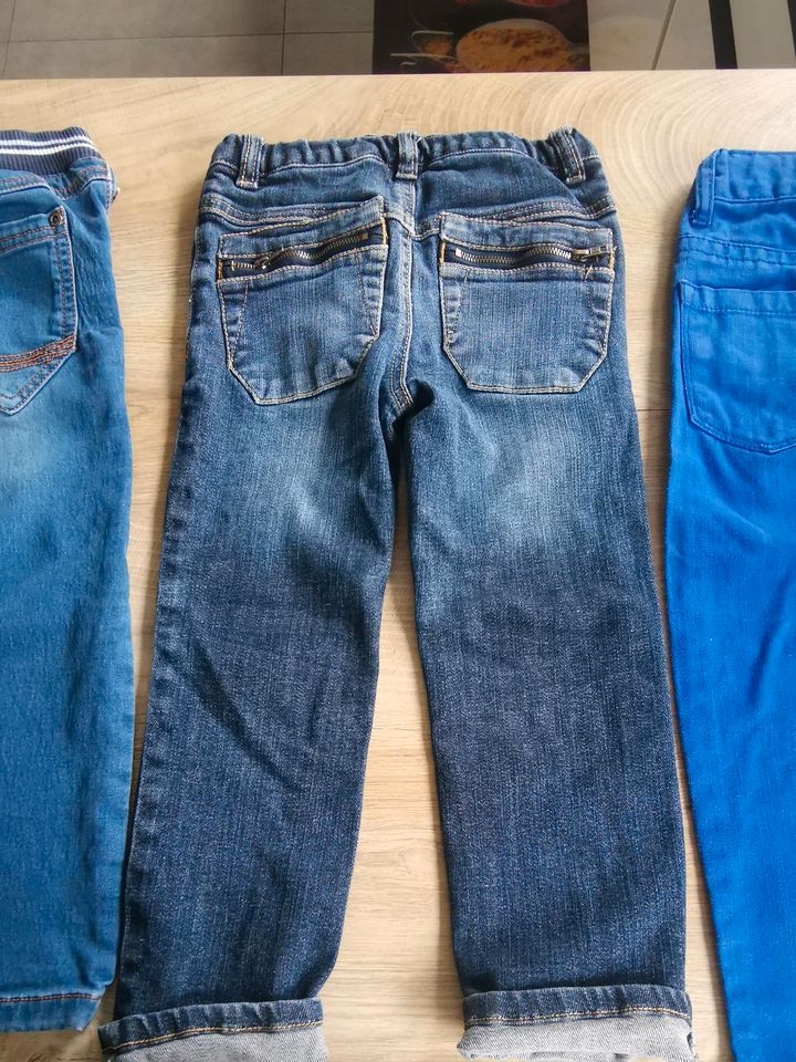 Jungen Jeans, Gr 104 in Düsseldorf