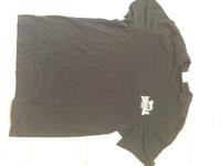 2 Lonsdale T-Shirts in Größe S (schwarz und weiß) Baden-Württemberg - Konstanz Vorschau
