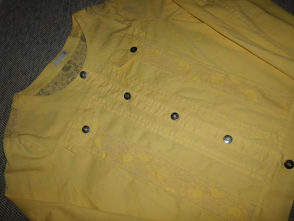 Sommer Jeansjacke Spitze gelb Gr. 46 in Hachenburg