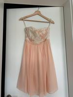 knielanges, trägerloses Cocktailkleid mit Pailetten Daun - Weiersbach Vorschau