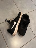 Nike Turnschuhe 41 Niedersachsen - Wolfenbüttel Vorschau