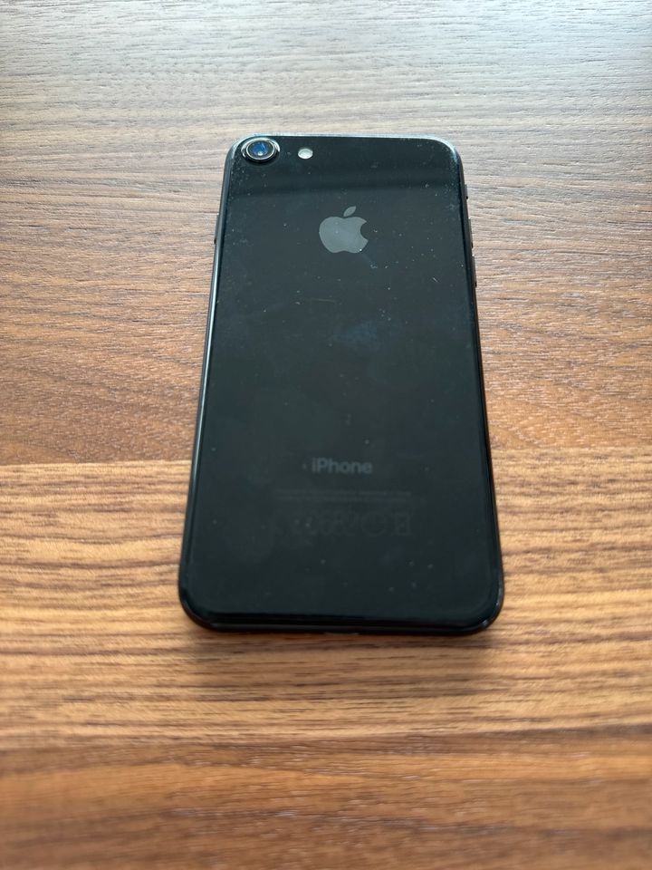 Apple iPhone 7, 128 gb, schwarz mit Originalverpack./Zubehör!TOP! in Jettingen