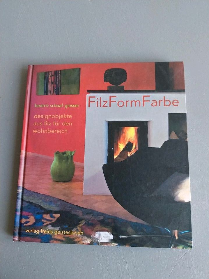 FILZ FORM FARBE TEXTILKUNST B. SCHAAF FILZEN WOLLE in Bremen