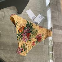 Bikini Hose gesmokt gr 34 H&M tropisch Baden-Württemberg - Reilingen Vorschau