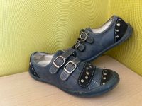 Primigi Halbschuhe Gr 30 Leder blau Klett Nieten Mädchen Nordrhein-Westfalen - Lünen Vorschau