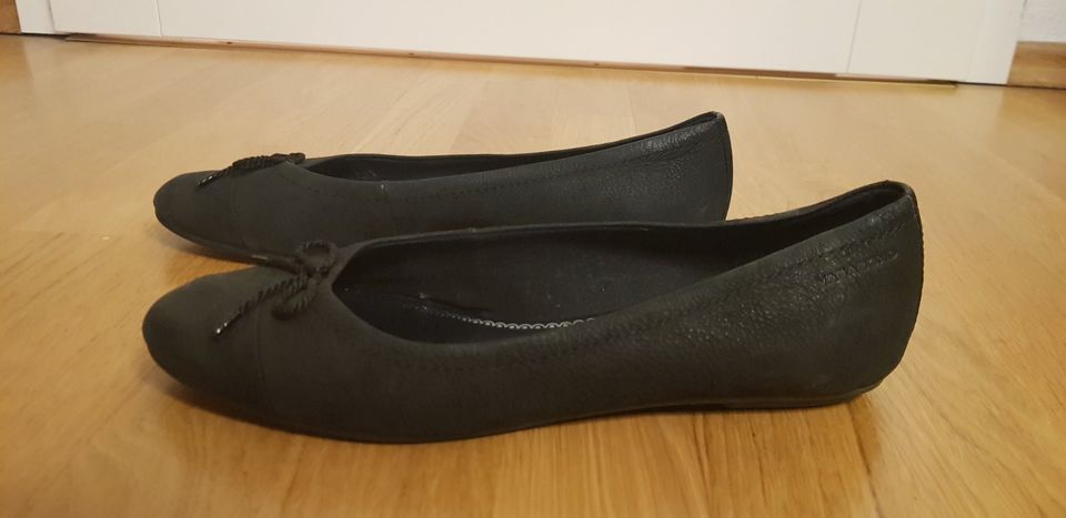 VAGABOND Ballerina SEHR GUTER ZUSTAND schwarz Halbschuhe Gr. 38 in Leipzig