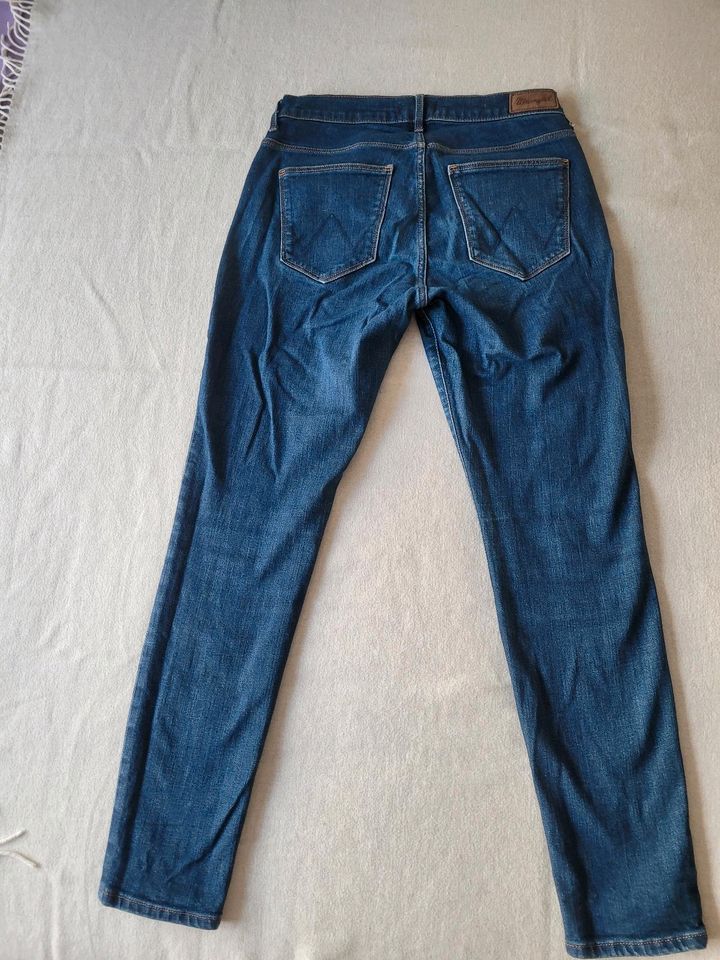 Jeans Gr. 36/38 in Bonn